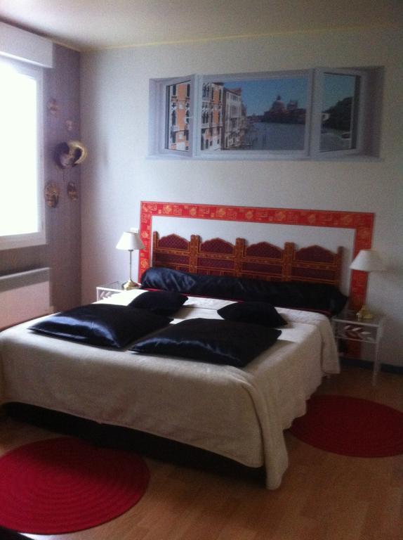 Chambre D'Hotes Dyrslot Saint-Denis-de-Pile Luaran gambar