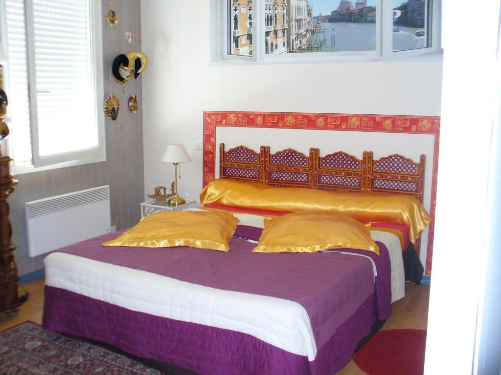 Chambre D'Hotes Dyrslot Saint-Denis-de-Pile Bilik gambar